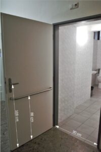 Kontextový obrázek - 7. dveře k wc otevřené